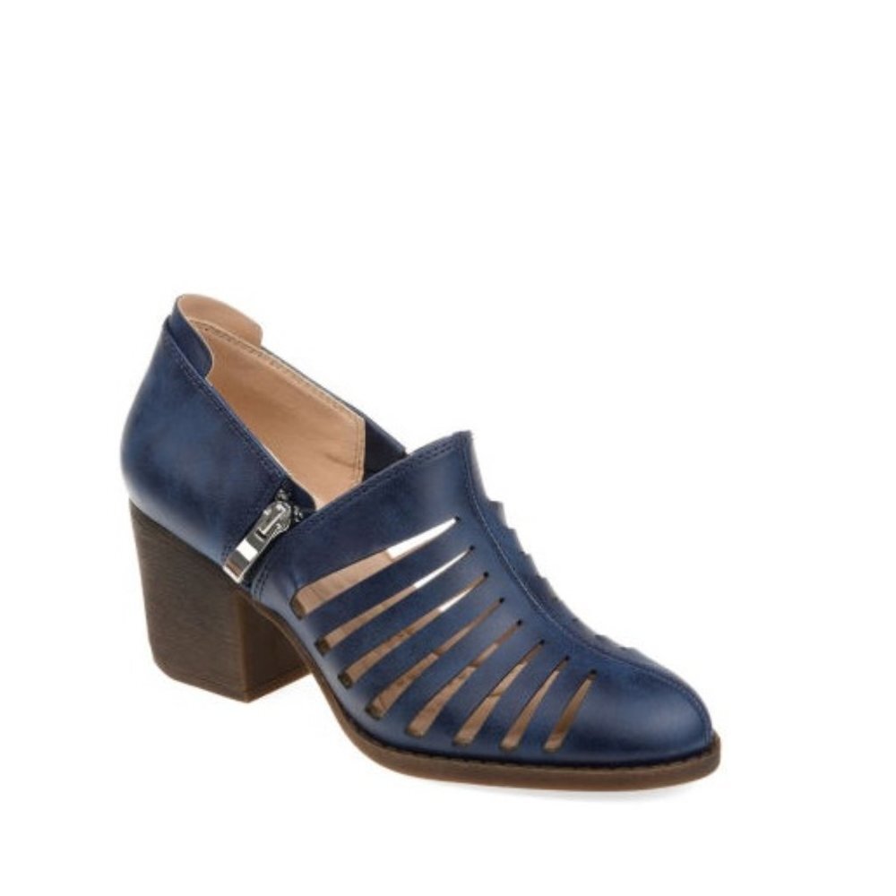 Journee Collection Women's Comfort Venice Bootie